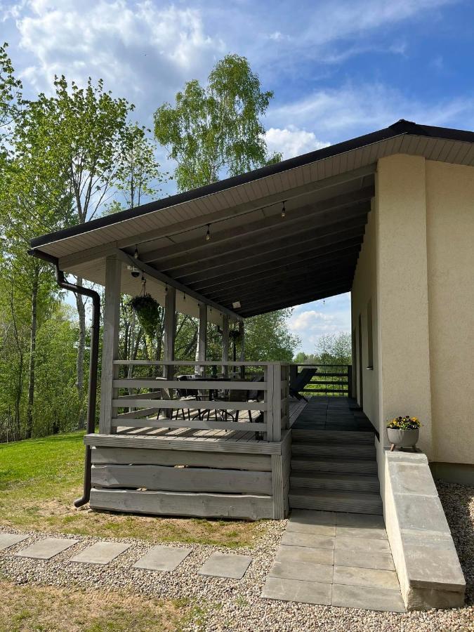 Atputas Namins Jaunlaicene Villa Exteriör bild