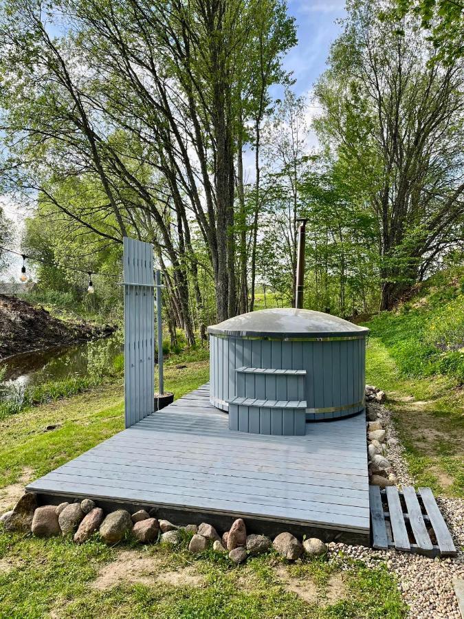 Atputas Namins Jaunlaicene Villa Exteriör bild