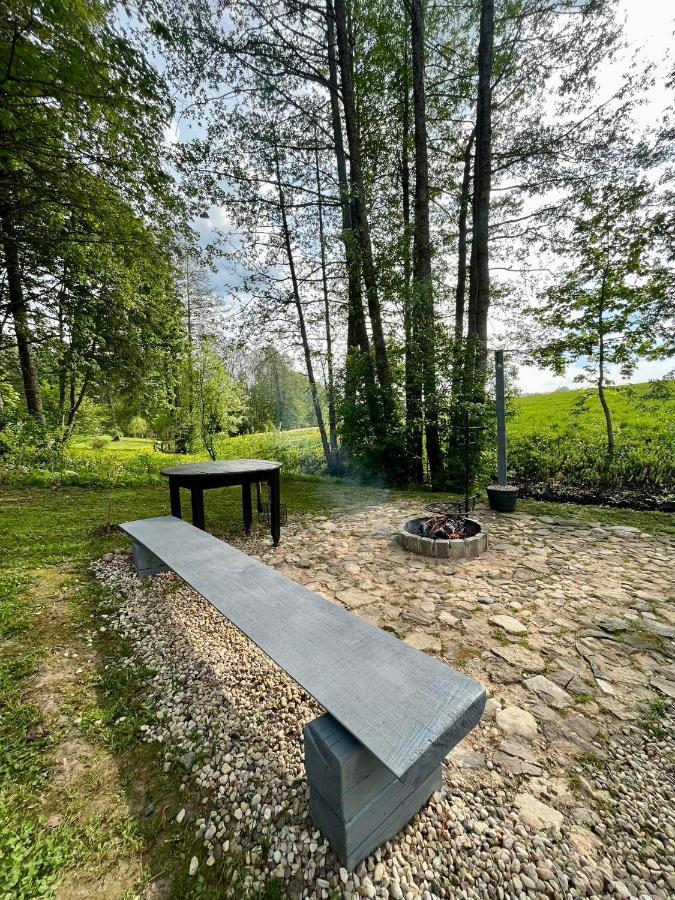Atputas Namins Jaunlaicene Villa Exteriör bild